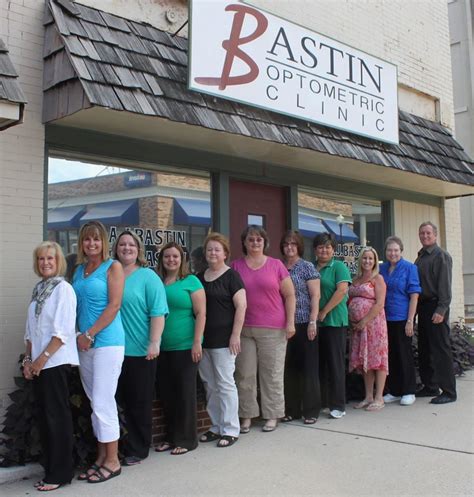Optometrist in Hopkinsville, KY .